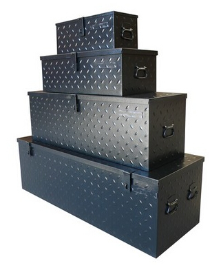 black heavy-duty pickup tool chest.jpg