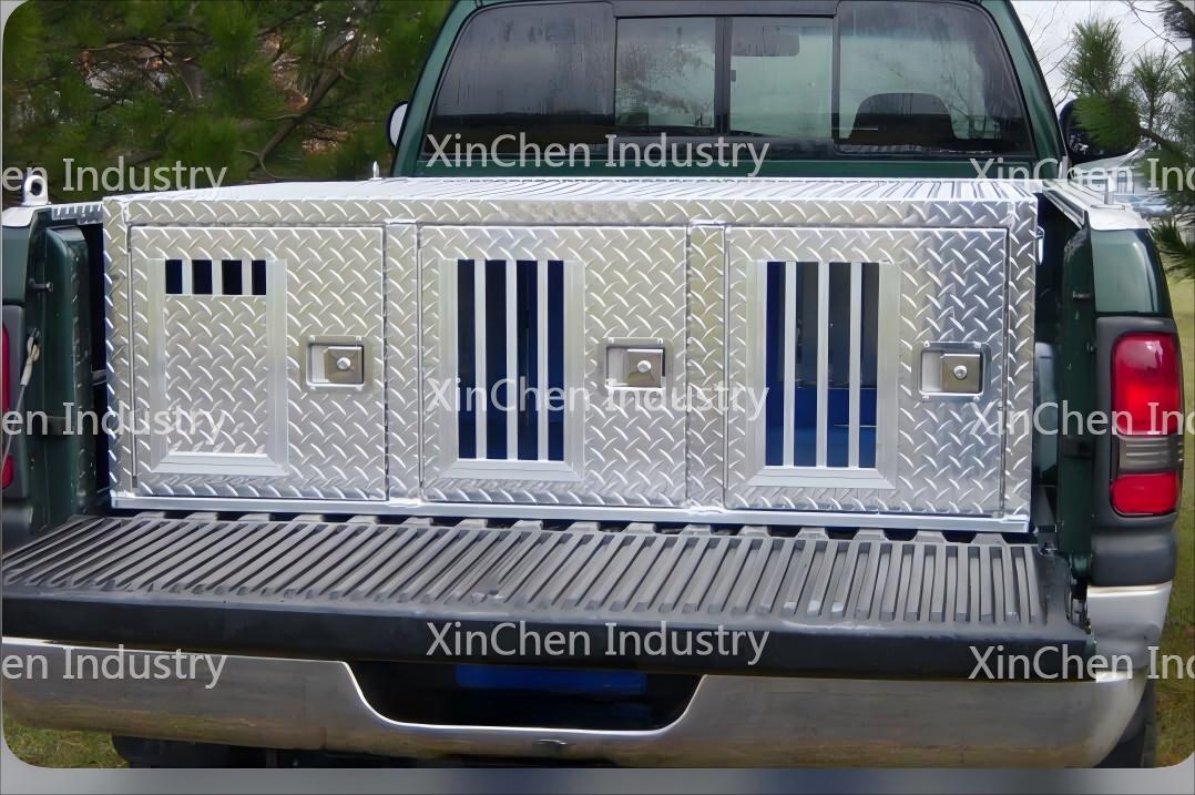 Aluminium Truck Bed Hunting Dog Crate.jpg